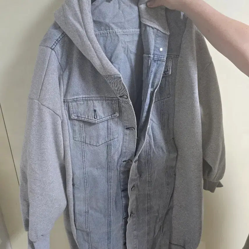 [BUNJANG] Denim Jacket with Detachable Hood / 데님 후드 탈부착 가능 자켓