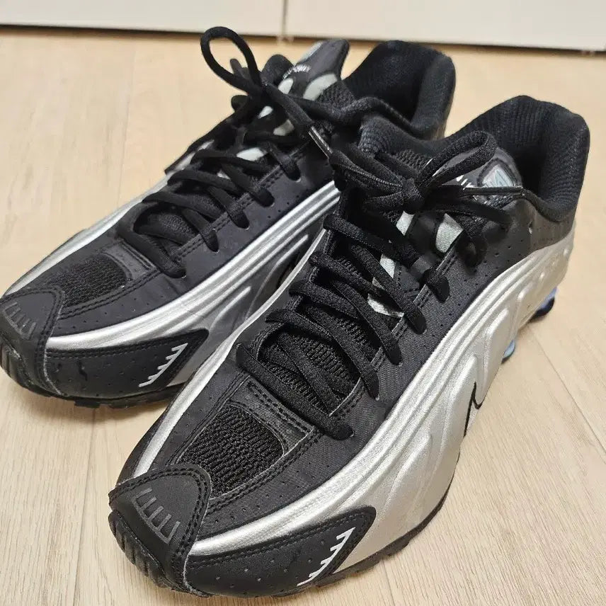 [BUNJANG] Nike Shox R4 Metallic Silver Black / 나이키 샥스 R4 메탈릭 실버 블랙 275