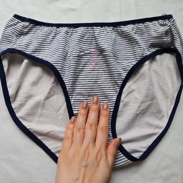 [BUNJANG] Navy Stripe Lettering Ribbon Panties (Used) / (중고) 네이비 스트라이프 레터링 리본 팬티