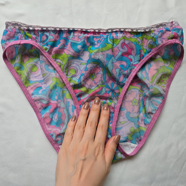 [BUNJANG] Multi-Color Floral Lace See-Through Panty / (중고) 멀티컬러 플로럴 레이스 시스루 팬티