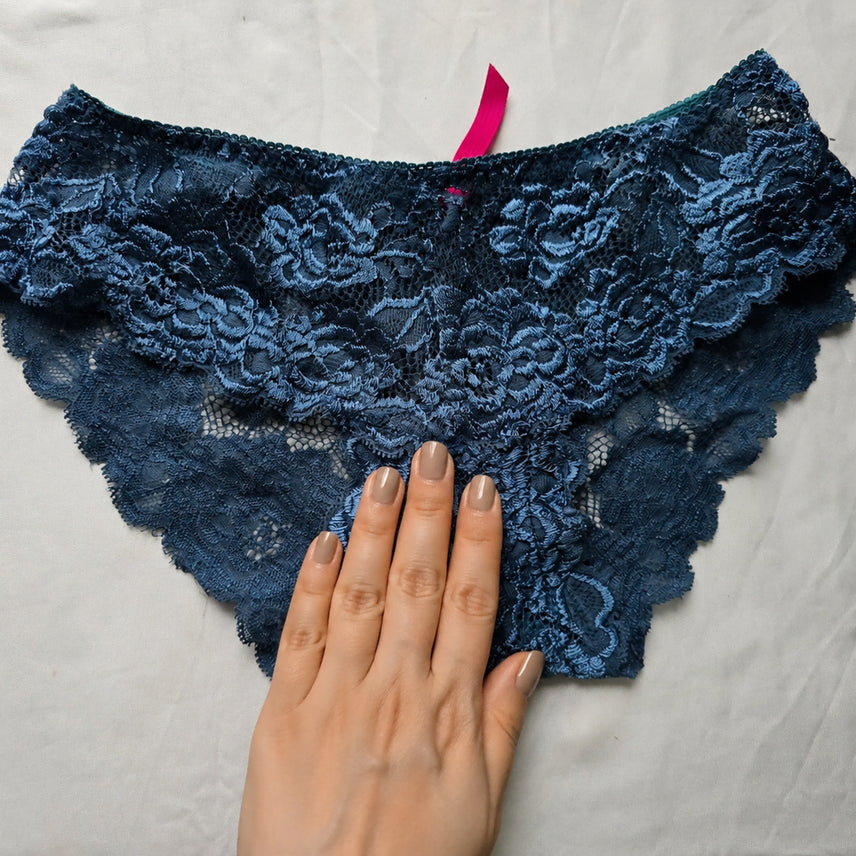 [BUNJANG] Blue Floral Lace Panties (Used) / (중고) 블루 플로럴 레이스 팬티