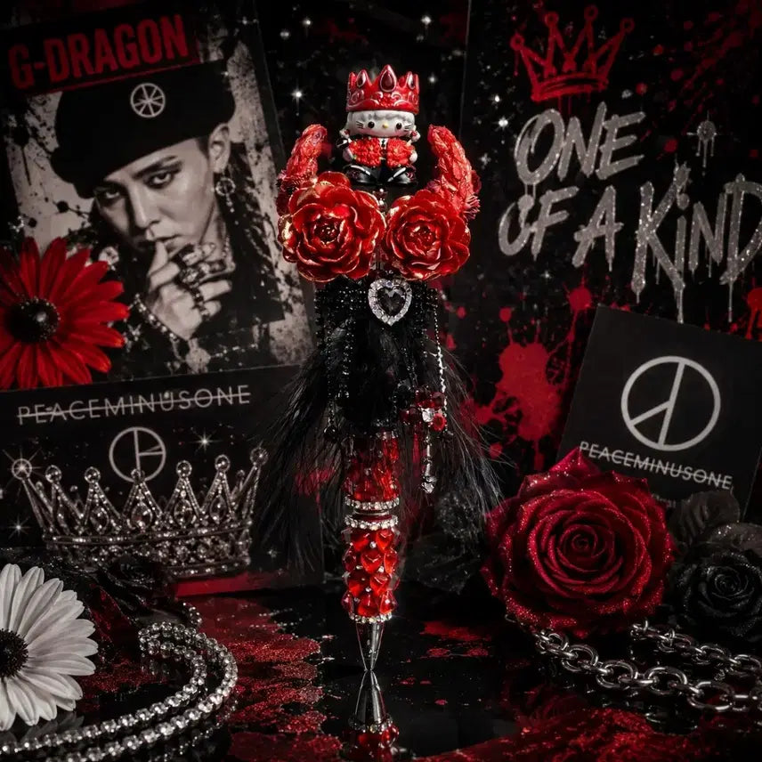 [BUNJANG] G-Dragon x Hello Kitty Figure Embellished Ballpoint Pen / 지드래곤 착장키티 피규어 볼꾸 볼펜