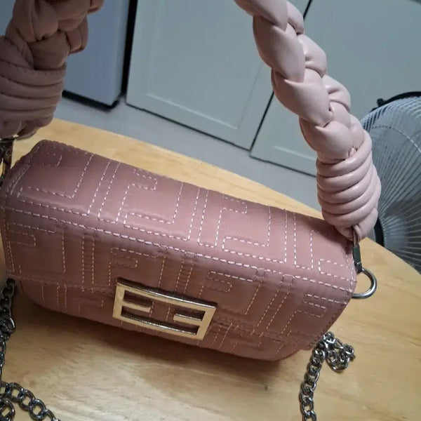 [BUNJANG] Quilted Mini Bag / 퀼팅 미니백 사이즈 18**11.5 디자인강추 실착별로 사진참고
