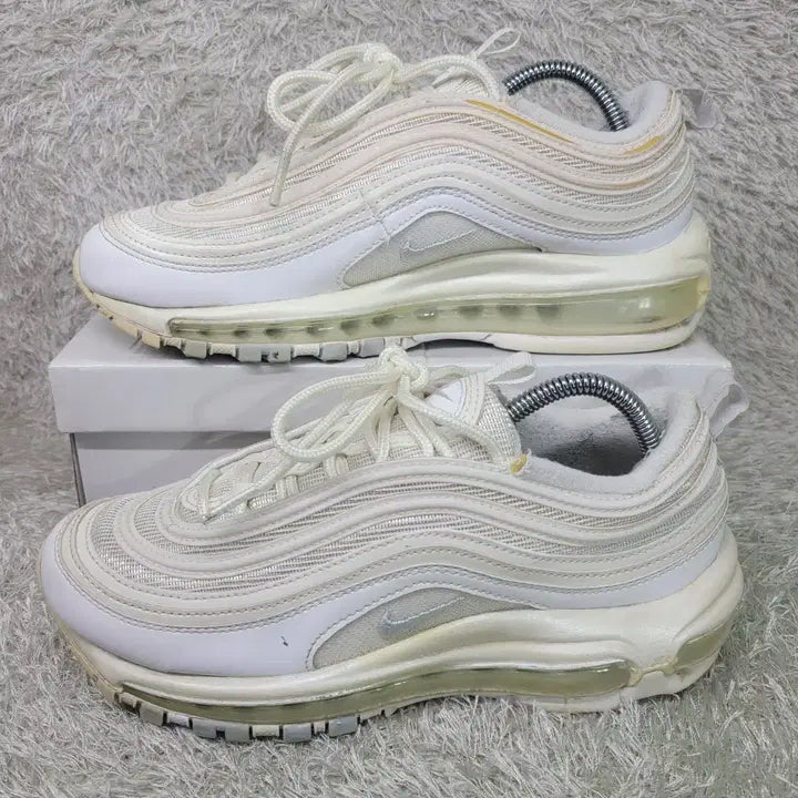 [BUNJANG] Nike Air Max 97 White Sneakers / 240 나이키 에어맥스97 화이트 스니커즈