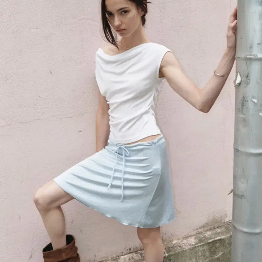 [BUNJANG] Soppler Stella Semi Flared Midi Skirt - Sky Blue / 소플러 STELLA SEMI FLARED MIDI SKIRT_SKY BLUE