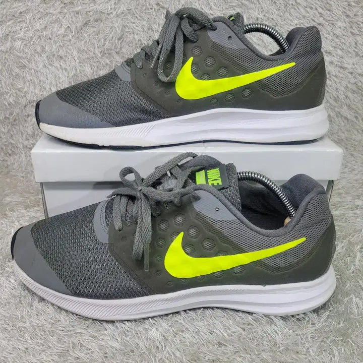 [BUNJANG] Nike Downshifter 7 Sneakers / 245 나이키 다운쉬프터7 스니커즈