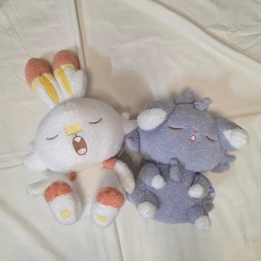 [BUNJANG] Nyasper & Yeombeony Sleeping Set Medium Dolls / 냐스퍼 염버니 잠자는 세트