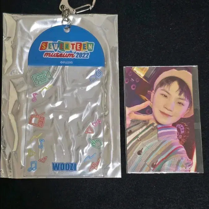 [BUNJANG] Seventeen Museum Woozi Photocard Holder Set / 세븐틴 뮤지엄 우지 포토카드홀더 세트