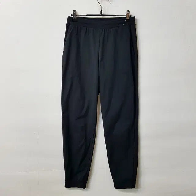 [BUNJANG] Uniqlo DRY-EX Training Jogger Pants Black / 유니클로 DRY-EX 트레이닝 조거 팬츠 블랙