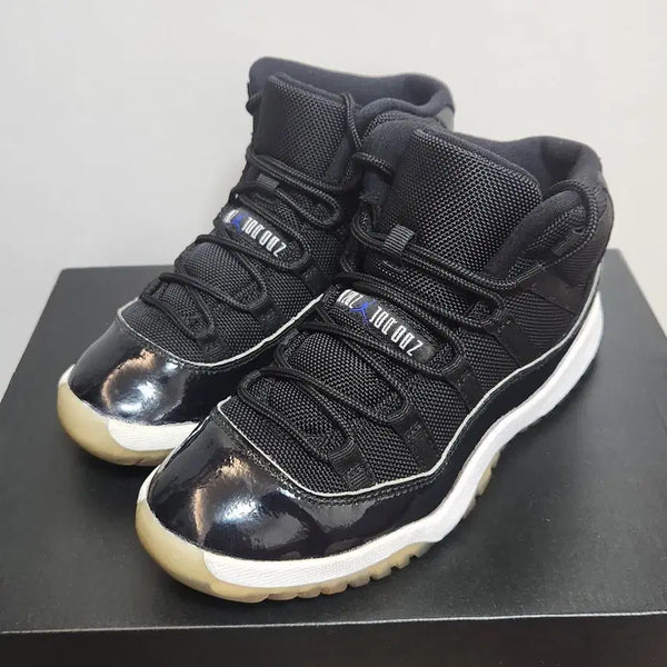 [BUNJANG] Nike Air Jordan 11 Retro Space Jam Sneakers (220mm) / 정품 나이키 조던 11 레트로 스페이스잼 220mm 농구화