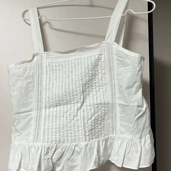 [BUNJANG] OUIR Sleeveless Top / 위어 OUIR 나시
