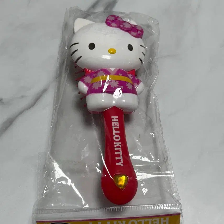 [BUNJANG] Hello Kitty Kimono Hairbrush / 헬로키티 기모노 헤어브러시 빗