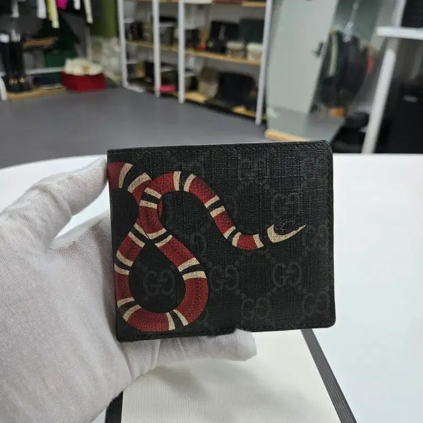 [BUNJANG] Gucci Kingsnake Bi-fold Wallet / [정품] 구찌 킹스네이크 반지갑