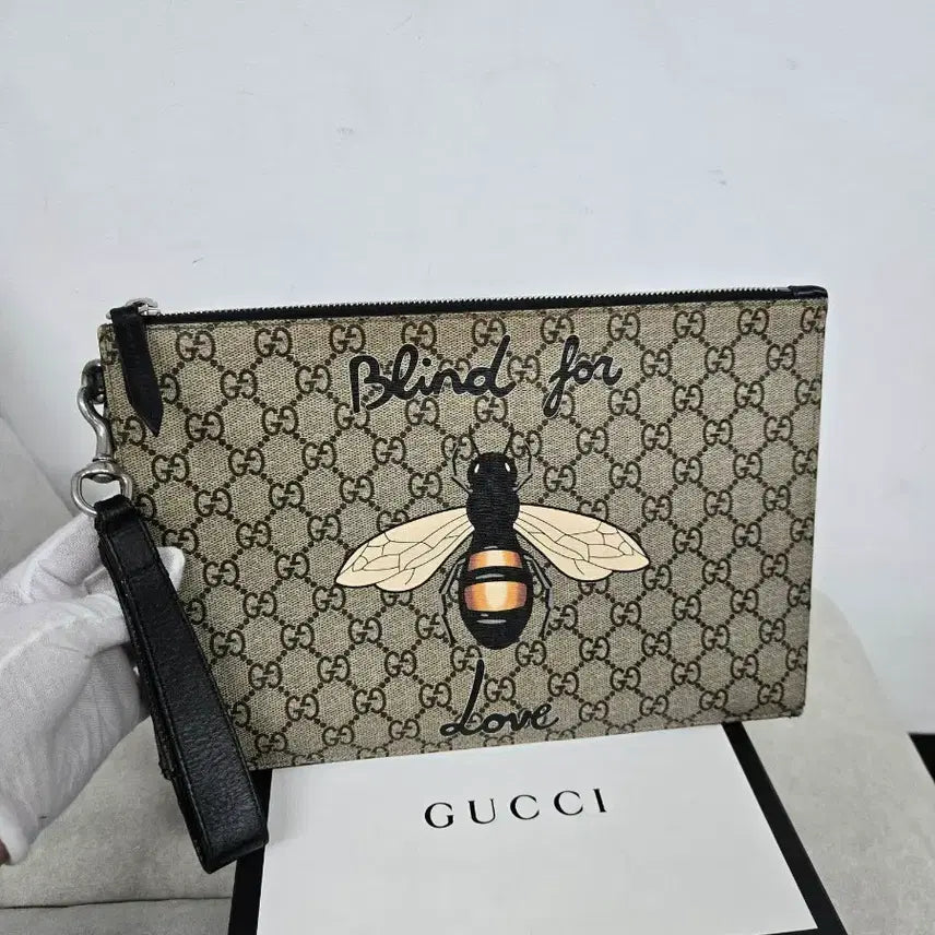 [BUNJANG] Gucci Bee Clutch Bag / [보증서 정품] 구찌 꿀벌 클러치백