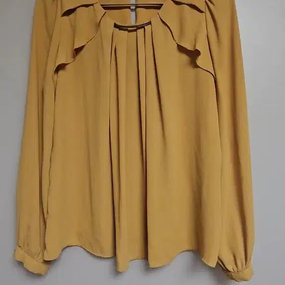 [BUNJANG] Mustard Chiffon Blouse / 쉬폰 블라우스
