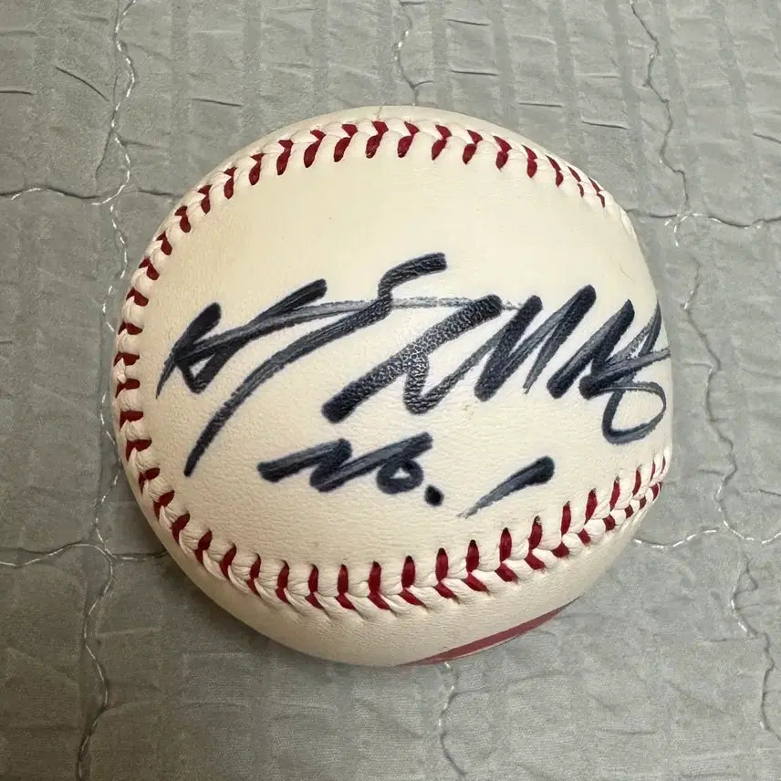 [BUNJANG] SK Wyverns Jae-sang Park 2010 Championship Autographed Baseball / SK와이번스 박재상 2010 우승 기념 싸인볼