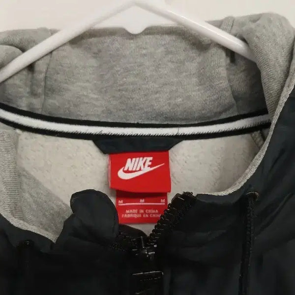 [BUNJANG] Nike Black Hooded Zip-Up Jacket M / 나이키 후드 집업 검정 M