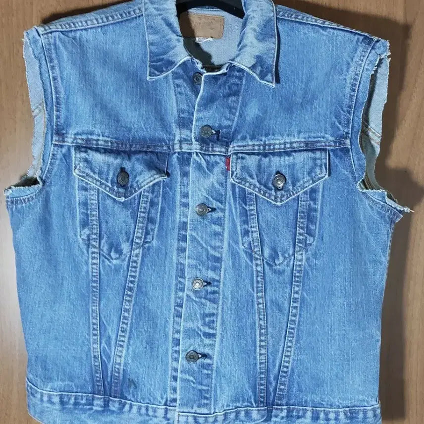 [BUNJANG] Levi's Big E Denim Vest (Late 60s/Early 70s) / 60s 리바이스 빅E 데님 베스트