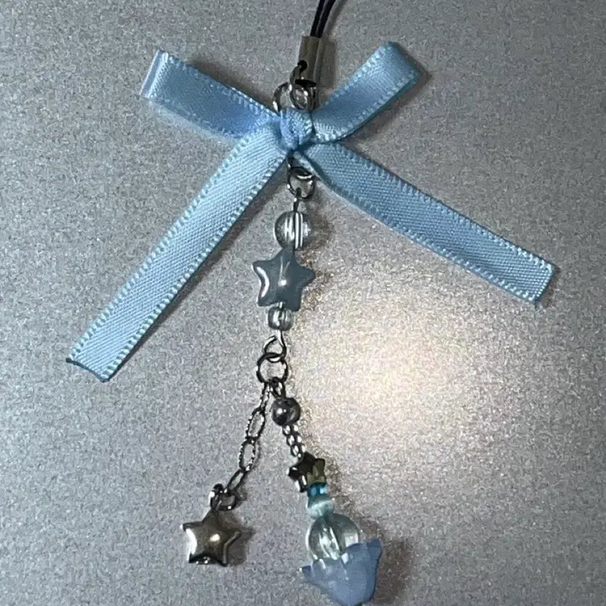 [BUNJANG] Blue Soda Ribbon Bead Keychain / 블루소다 리본 비즈키링