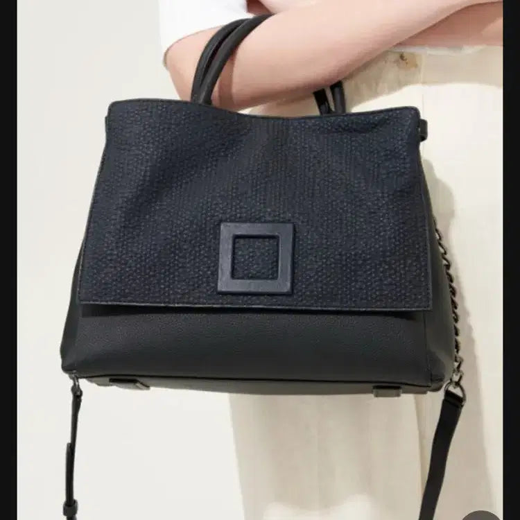 [BUNJANG] Rouge & Lounge Black Medium Tote Bag / 루즈앤라운지 블랙 미디움 토트백