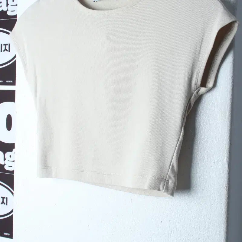 [BUNJANG] ZARA Half Sleeve Cropped T-Shirt Ivory / W(L) 자라 반팔 티셔츠 반소매 크롭 아이보리-H37103