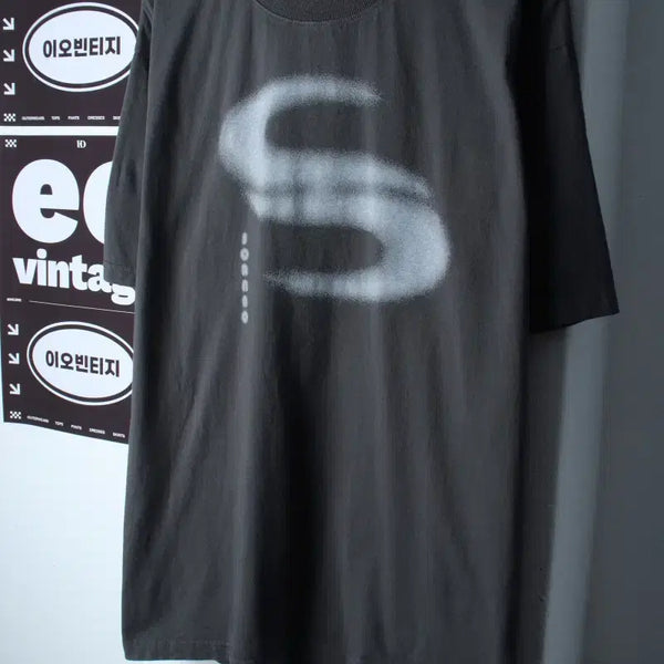 [BUNJANG] Sorano Graphic Short Sleeve T-Shirt Charcoal / (L) 소라노 반팔 티셔츠 그래픽 차콜 스트릿-H37112