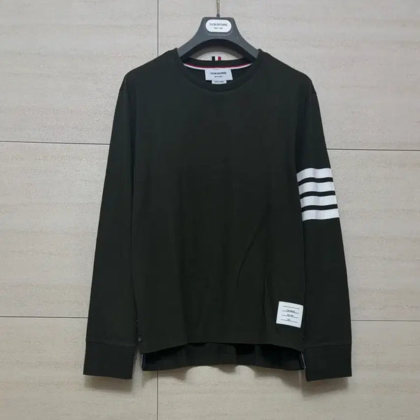 [BUNJANG] Thom Browne Striped Armband Long Sleeve Oversized T-Shirt Olive Green / 톰브라운 사선완장 롱슬리브 오버사이즈 티셔츠 올리브그린