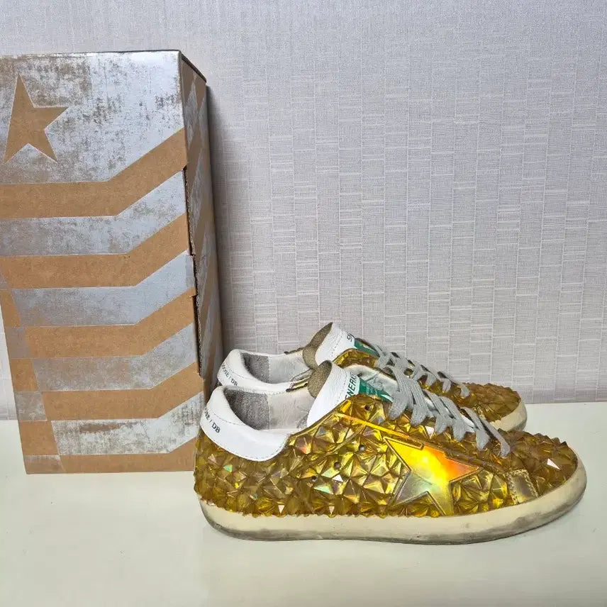 [BUNJANG] Golden Goose Limited Prism Sneakers / 골든구스 리미티드 프리즘 37