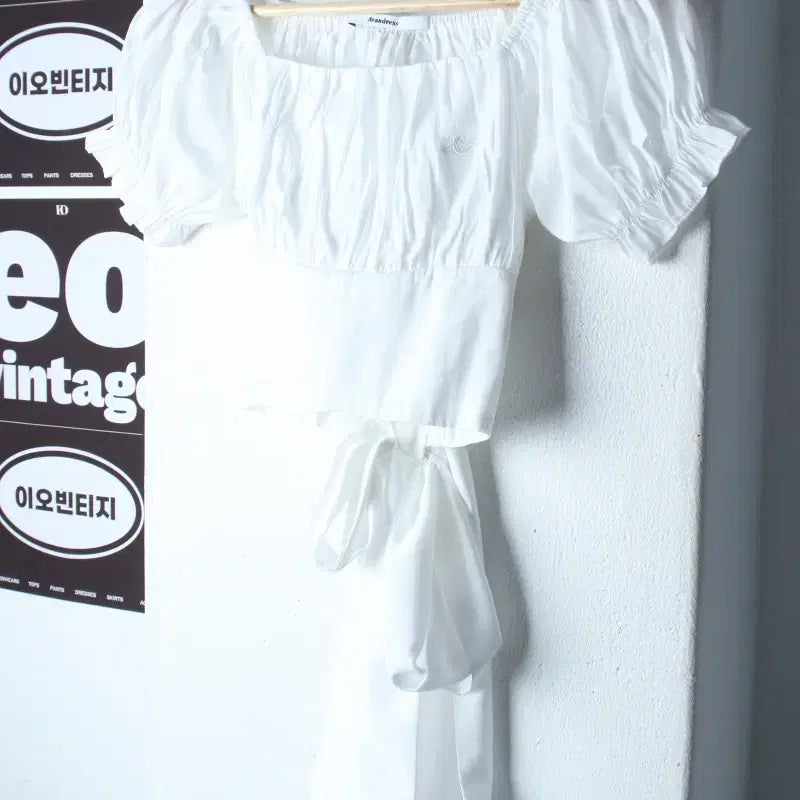 [BUNJANG] Urban Dress Half-Sleeve Collar T-Shirt / W(F) 어반드레스 반팔 카라 티셔츠 셔츠 남방 블라우스-H37156