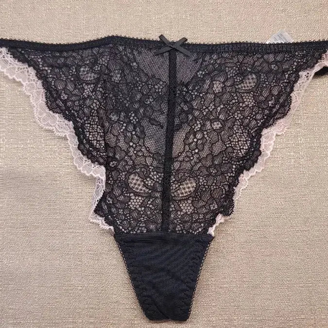 [BUNJANG] Black Lace Thong Panties with Ribbon Detail / 레이스 끈 팬티 블랙