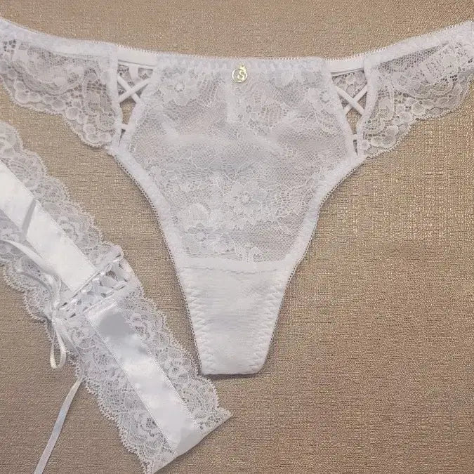 [BUNJANG] Lace Thong + Garter Belt Set - White / 레이스 끈 팬티 + 허리띠 세트 화이트