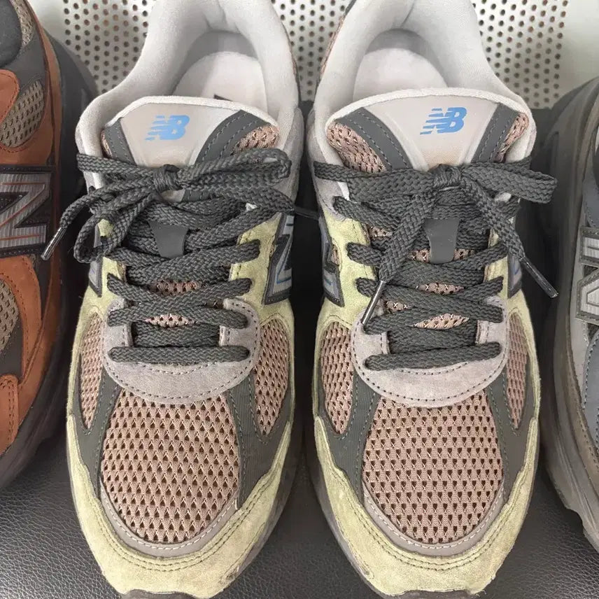 [BUNJANG] New Balance 2010 Sneakers / 뉴발란스 2010 사이즈285 팝니다