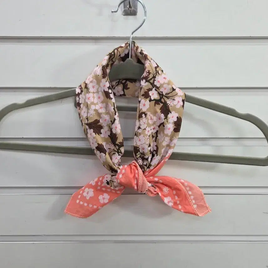 [BUNJANG] Flower Pattern Big Handkerchief/Mini Scarf / 플라워  빅손수건겸 미니스카프/보물찾기천사