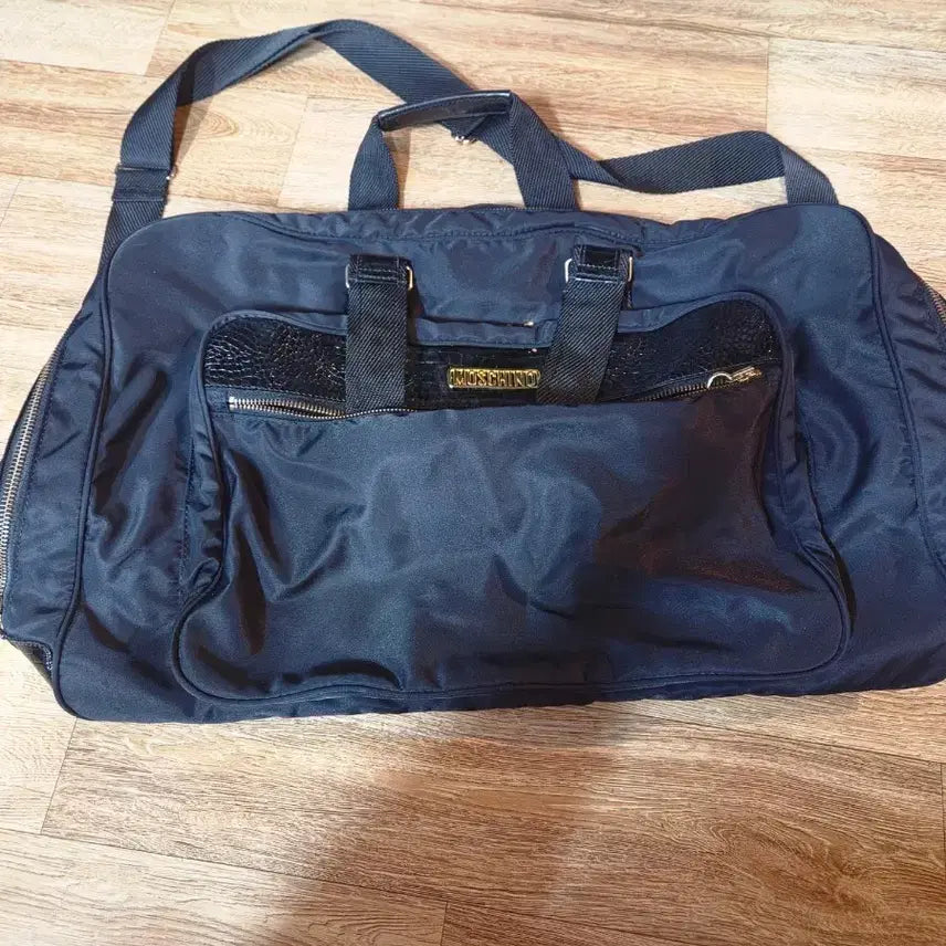 [BUNJANG] Moschino Big Size Duffle Bag Black / 모스키노 빅사이즈 더플 백 블랙