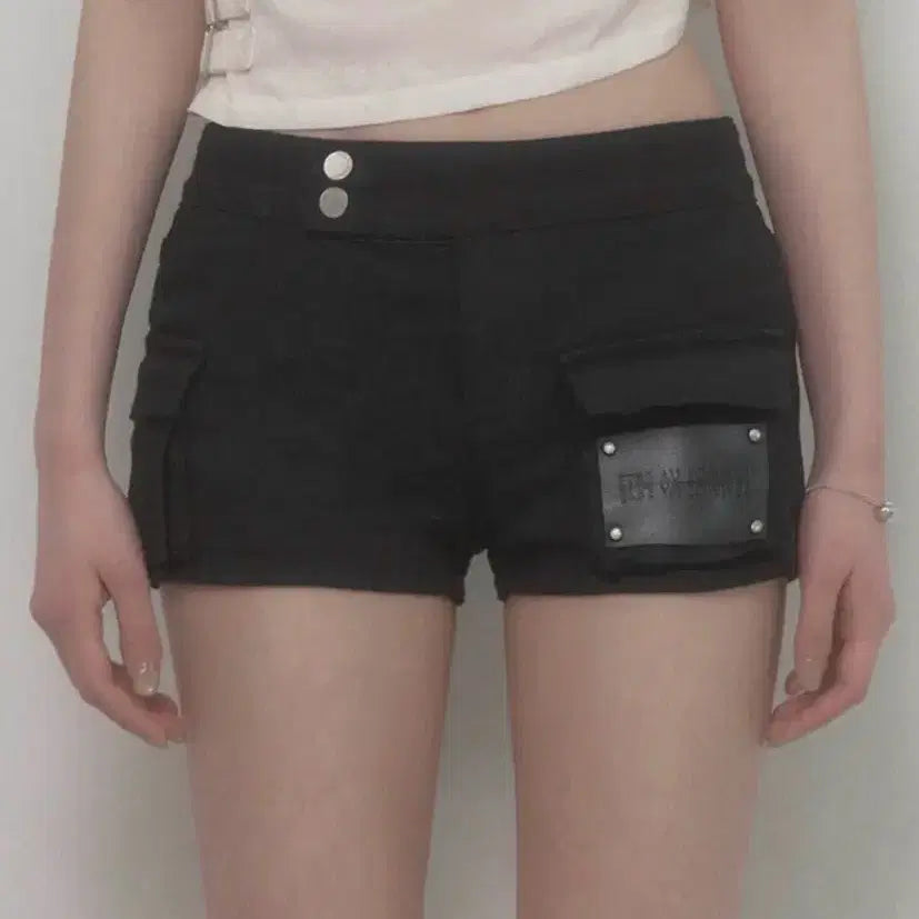 [BUNJANG] ETEOSEOME Leather Patch Cargo Short Pants / 에트오소메 Leather Patch Cargo Short Pants