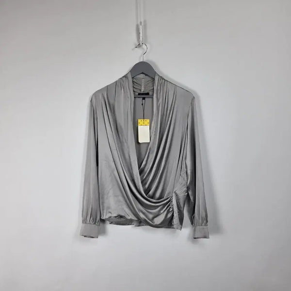 [BUNJANG] Luisa Satin Wrap Blouse - Gray Silver / 새상품 루이사 새틴 랩 블라우스 그레이 실버 여 95. 260820