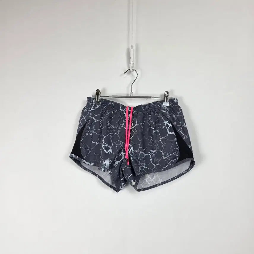 [BUNJANG] Nike Running Shorts Charcoal Pattern Women's Size S / 나이키 반바지 런닝 쇼츠 차콜 패턴 여 28인치 260820