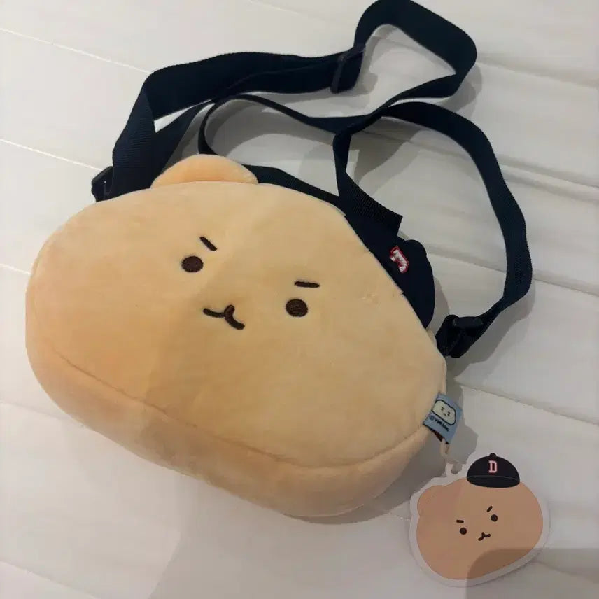 [BUNJANG] Manggeureojin Gom Crossbody Bag / 두산 망그러진곰 크로스백