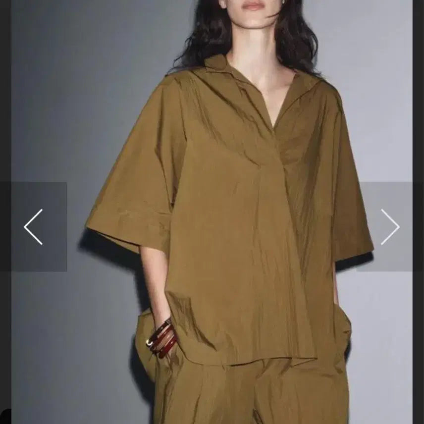 [BUNJANG] Zara Open Collar Cotton Blend Blouse / 자라 바스락 블라우스