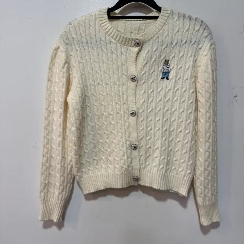 [BUNJANG] Ivory Bear Embroidery Cable Knit Cardigan (S) / 아이보리 곰돌이 자수 케이블 니트 가디건 S