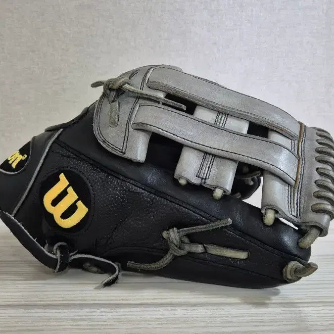 [BUNJANG] Wilson A2000 DW5 Infield Glove 12" / 윌슨 A2000 DW5 내야 글러브 팝니다.