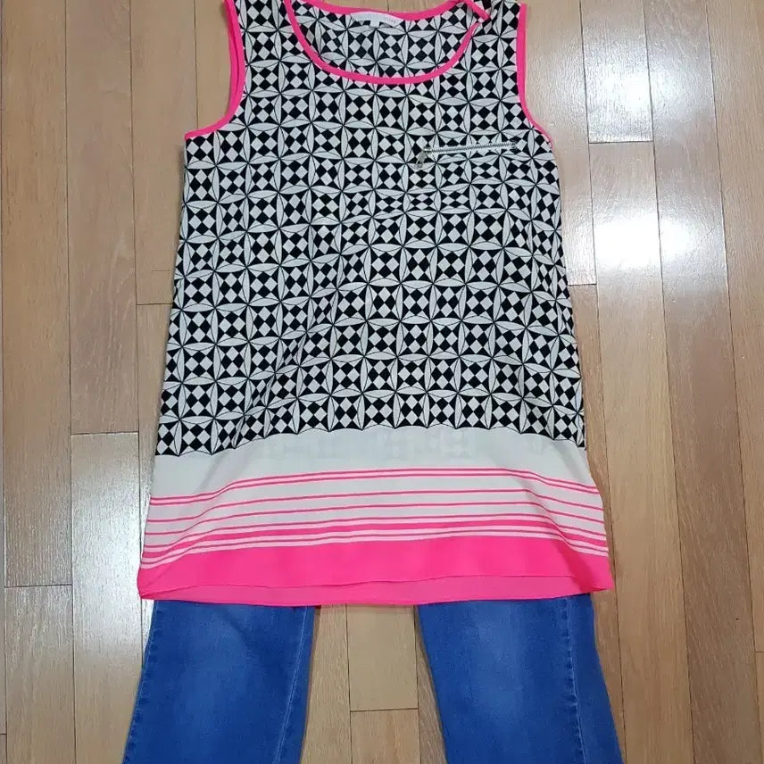 [BUNJANG] Olive des Olive Sleeveless Blouse Size 55 / 올리브데올리브 나시 블라우스 55
