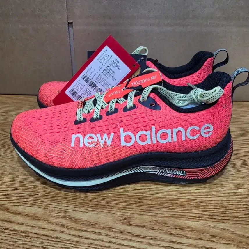 [BUNJANG] New Balance WTTRXLD Orange 235 Size / 뉴발란스 WTTRXLD 235사이즈 새상품