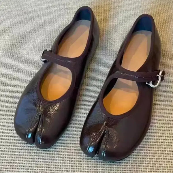 [BUNJANG] Rzimiela Lambskin Tabi Shoes Dark Brown / 양가죽르지엘라 타비 슈즈 다크 브라운
