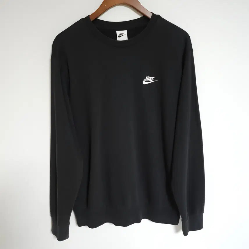 [BUNJANG] Nike Black Swoosh Sweatshirt / H165 나이키 블랙 스우시 맨투맨