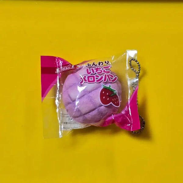 [BUNJANG] Strawberry Melon Bread Gachapon Keyring / 딸기 멜론빵 가챠 키링