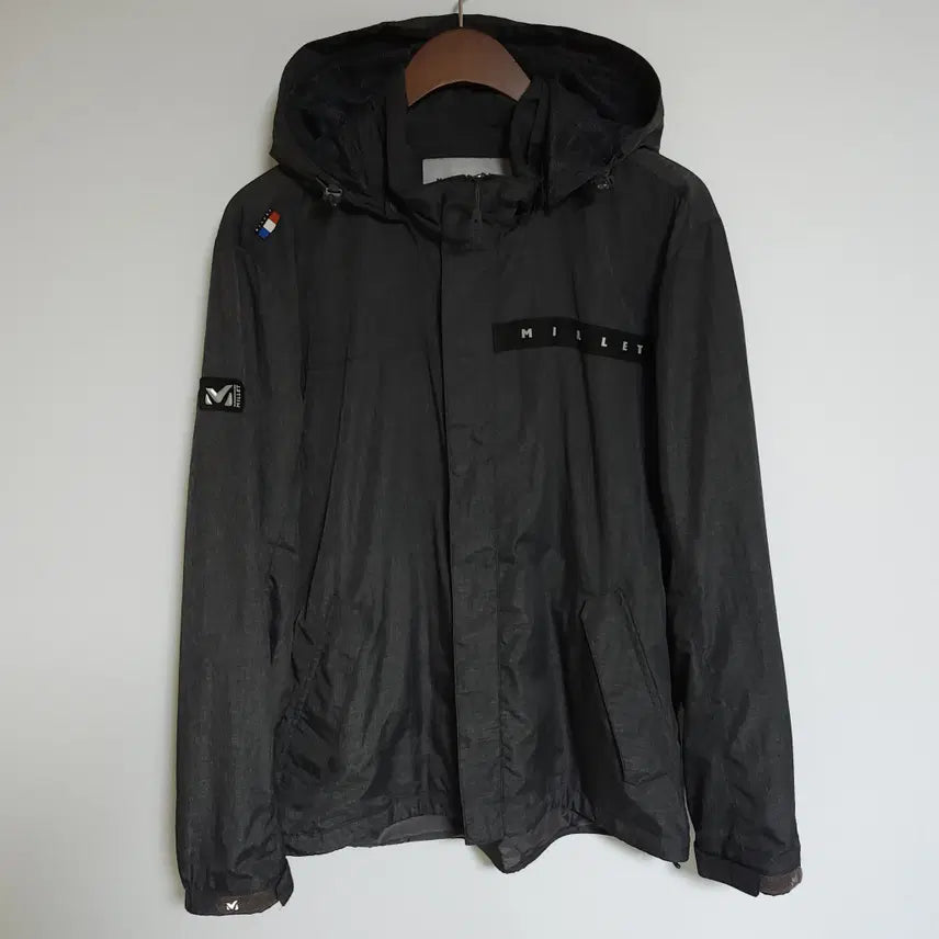 [BUNJANG] Millet Logo Hooded Zip-Up Jacket Windbreaker Jumper / H170 밀레 로고 후드 집업 자켓 바람막이 점퍼