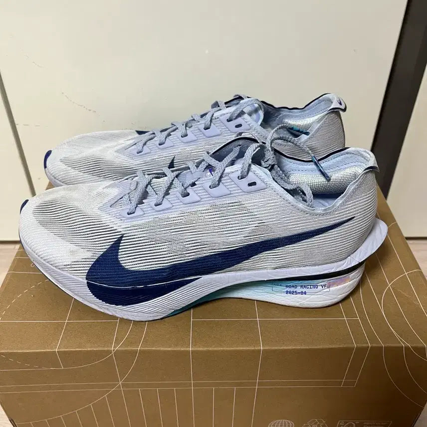 [BUNJANG] Nike ZoomX Vaporfly Next% 4 Running Shoes / 나이키 줌X 베이퍼플라이 넥스트% 4 (255사이즈)