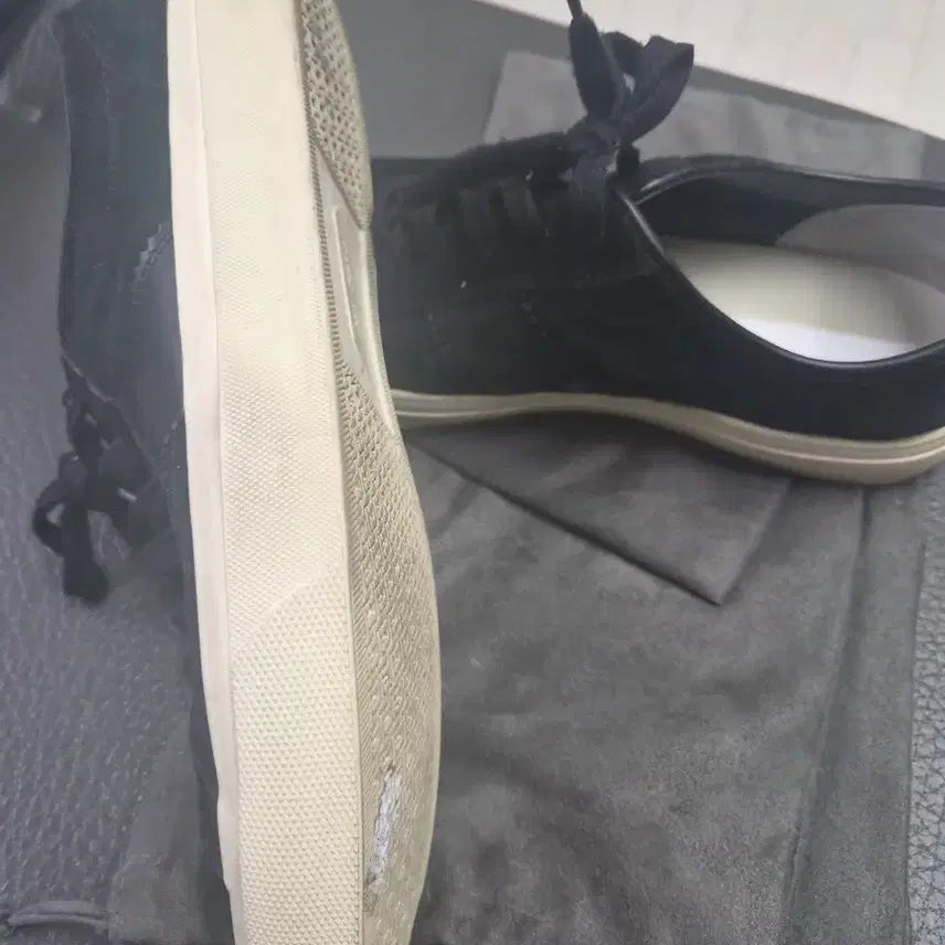 [BUNJANG] Tom Ford Sneakers Black Size 8 / 톰포드 스닉커즈 (8) 검정