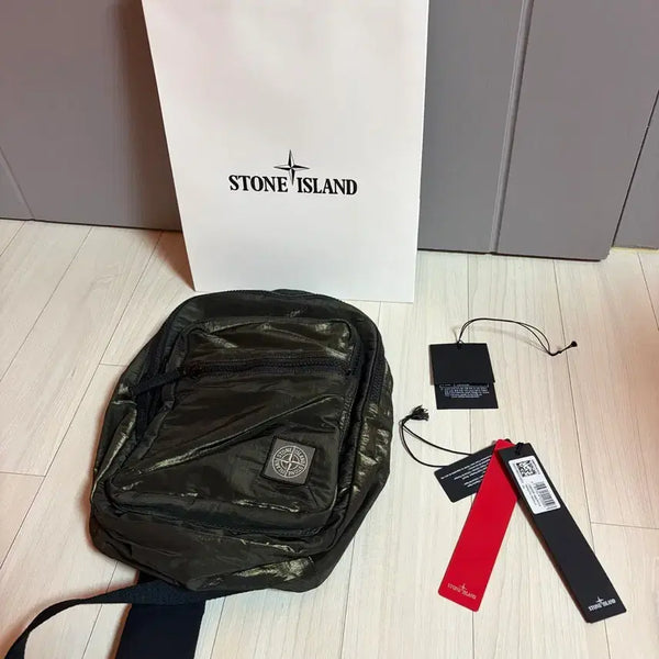 [BUNJANG] Stone Island Nylon Metal Colour Weft Sling Bag / 스톤아일랜드 9200002 NYLON METAL COLOUR WEFT 슬링백